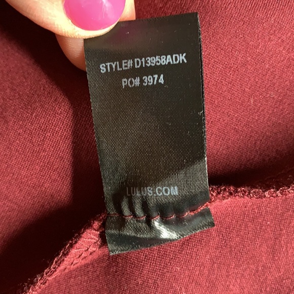 Lulu’s Cumulonimbus Clouds Burgundy Red Scallop Dress Sz M - Picture 10 of 10